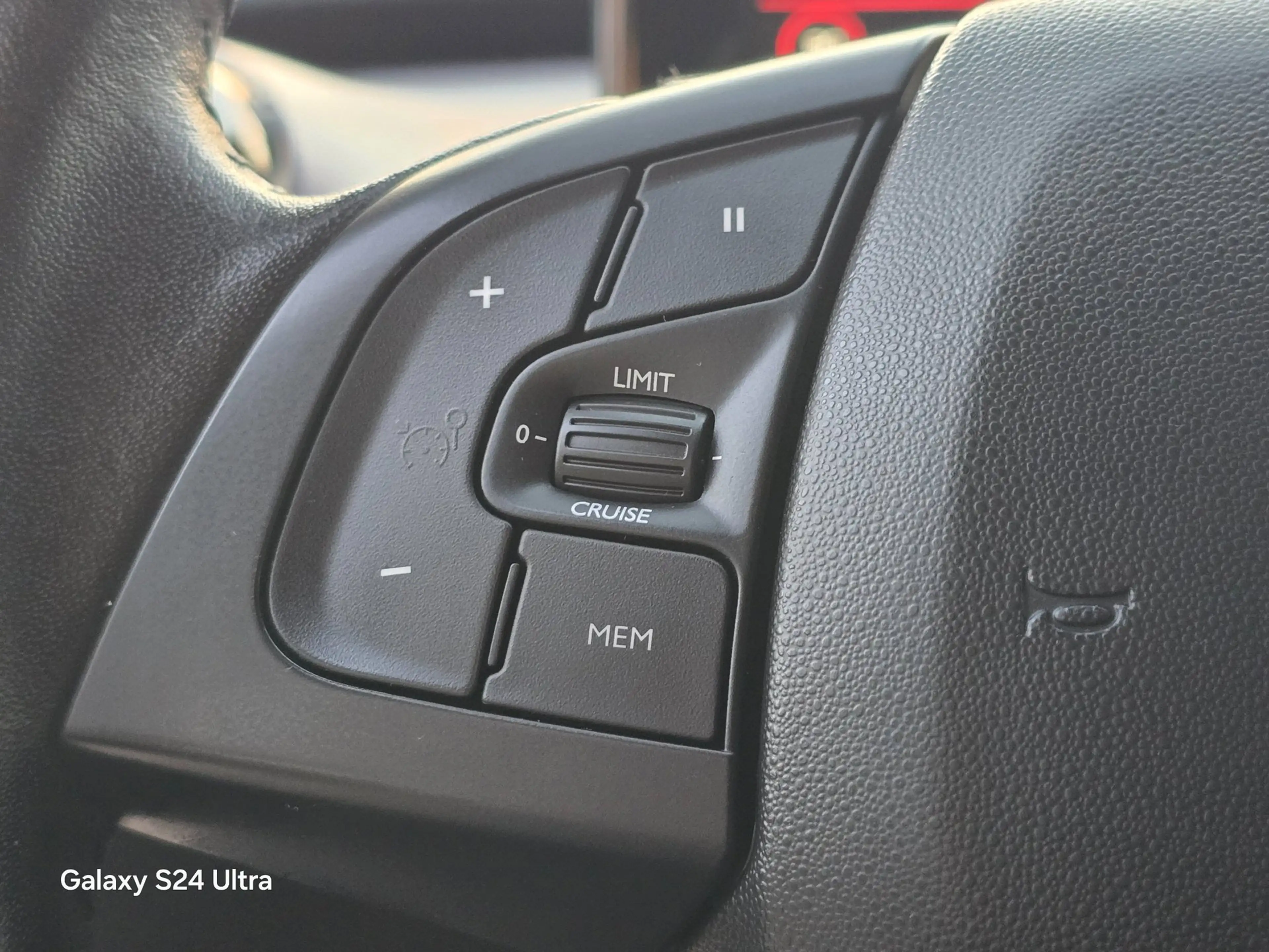 Citroen C4 Cactus 1.2 PureTech Shine / NAP / Camera / Airco / Elek P — photo 11