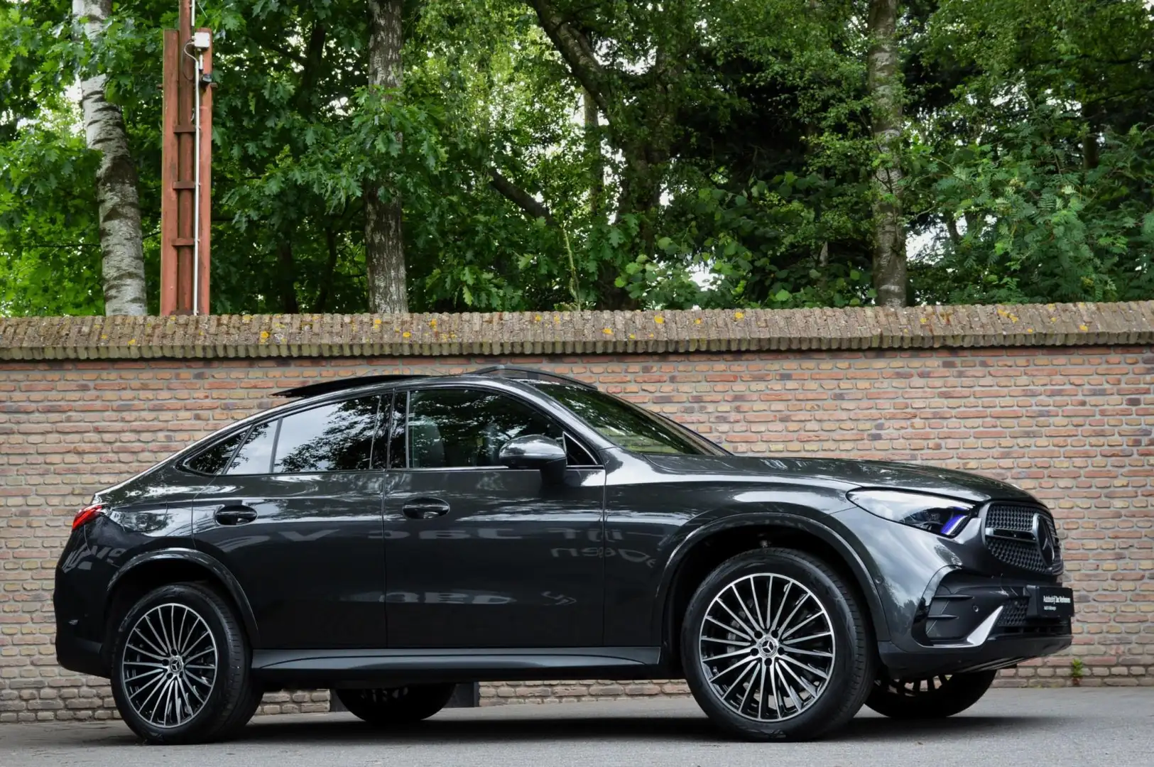 Mercedes-Benz GLC 300 Coupé 300e 4MATIC |AMG|Panoramadak|HuD|360 Cam|Amb Gris - 2