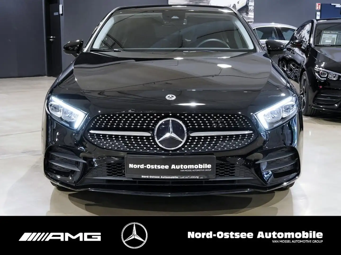 Mercedes-Benz A 250 e AMG  NIGHT PARKPAKET SOUND DAB NAVI SHZ Black - 2