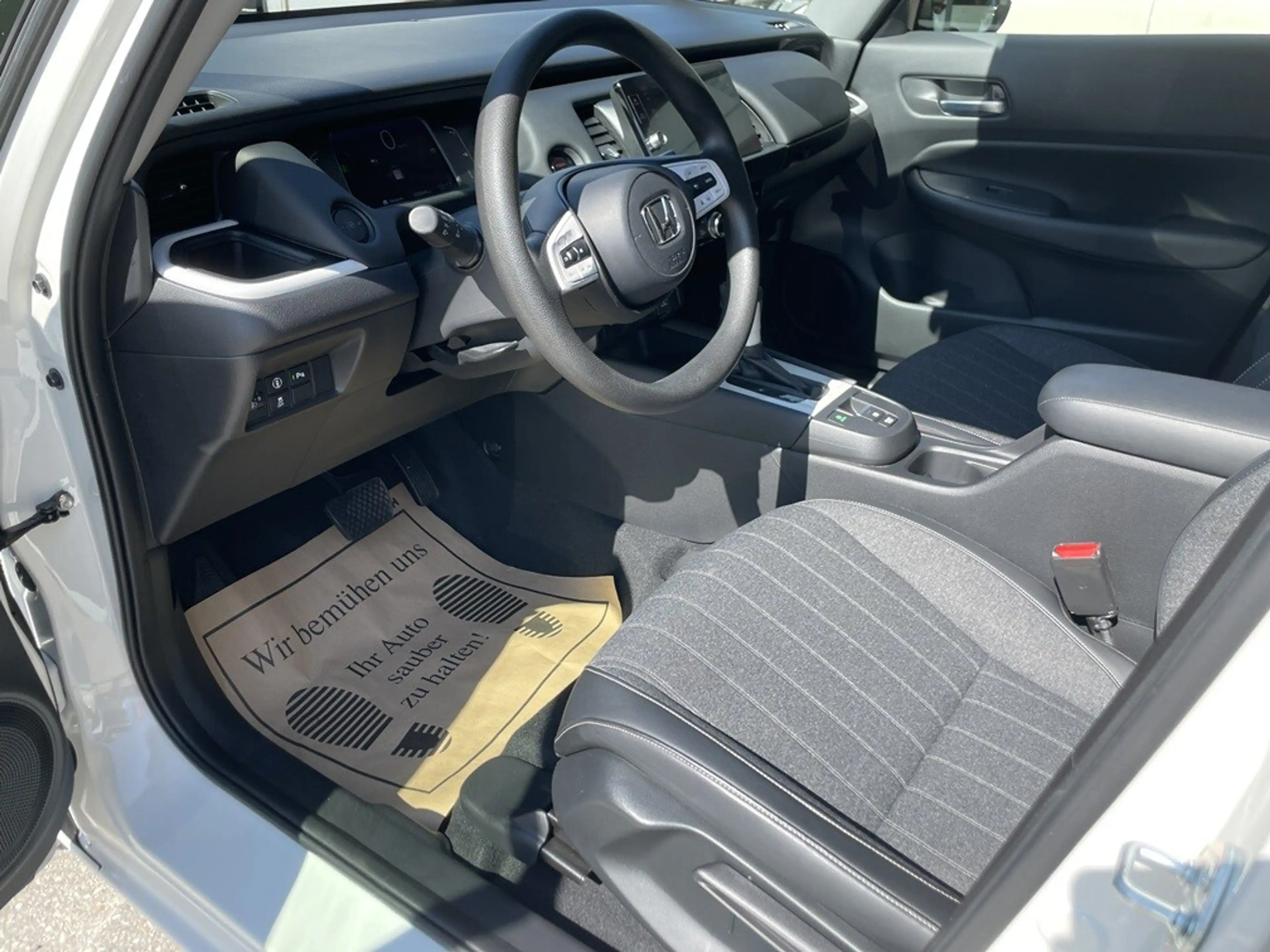 Honda Jazz 1,5 i-MMD Hybrid Elegance Aut. — photo 9
