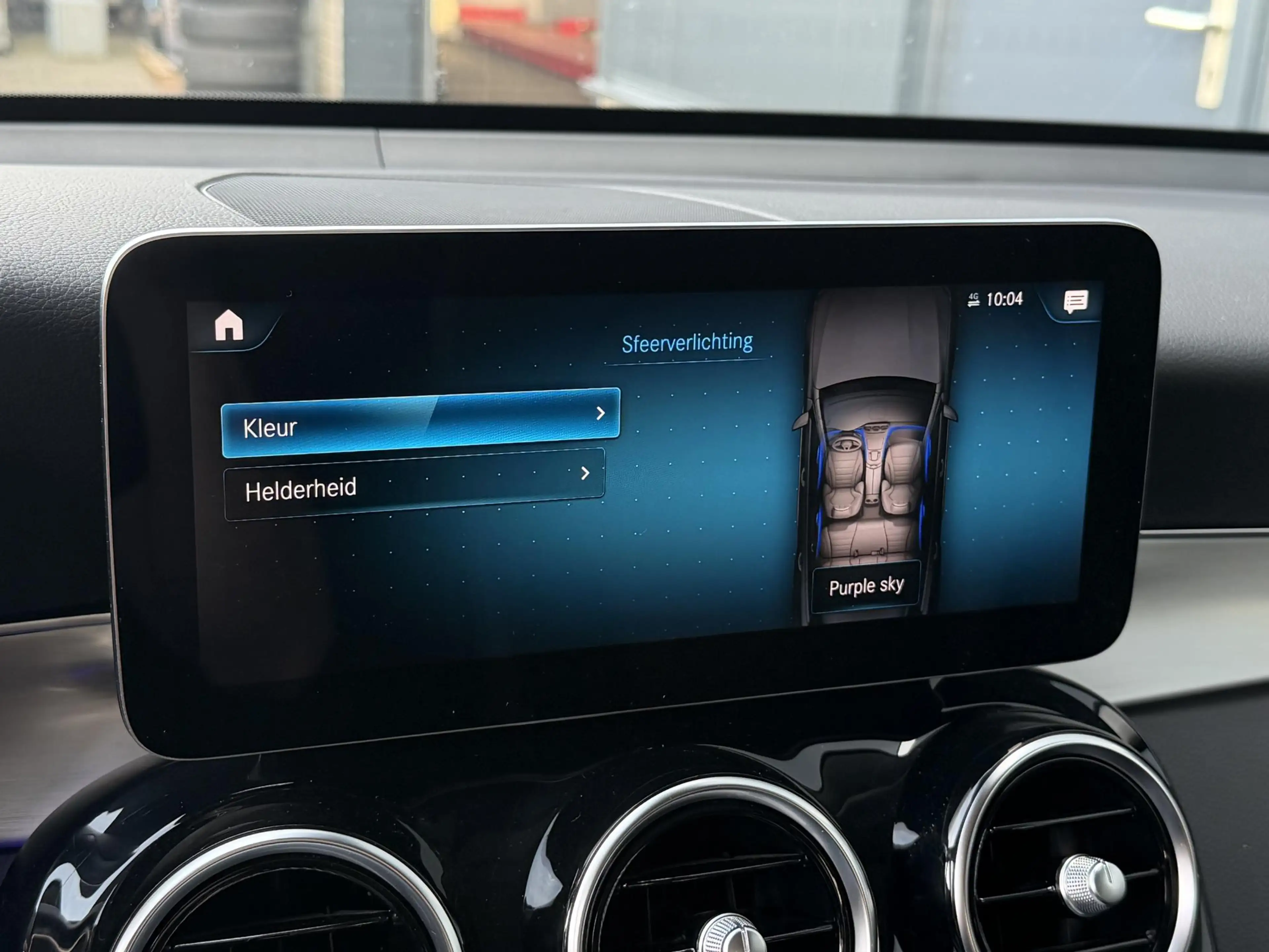 Mercedes-Benz GLC 300 300e 4MATIC 18"/Trekhaak/Leder + memory/Stoelverwa — photo 22