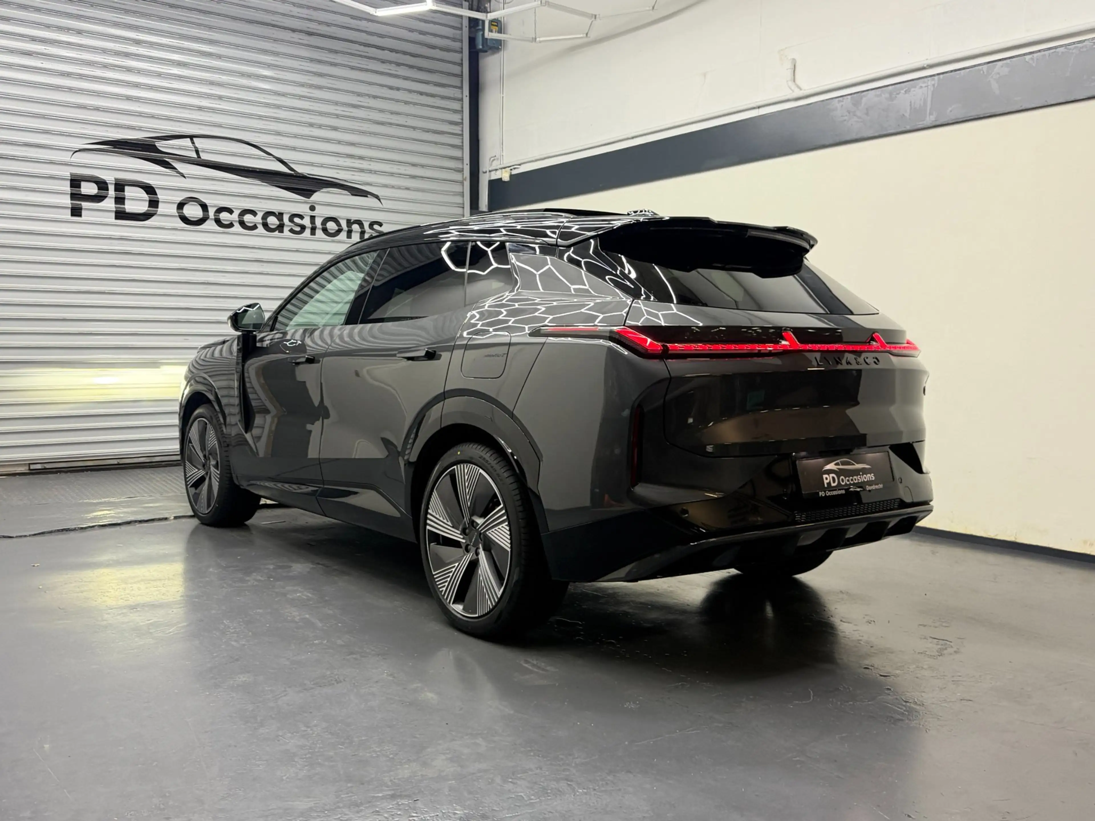 Lynk & Co 08 1.5 More - 200km Elektrisch - Pano - Harman Kardon — photo 3