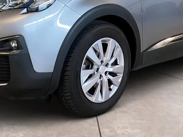 Peugeot 3008 view 15