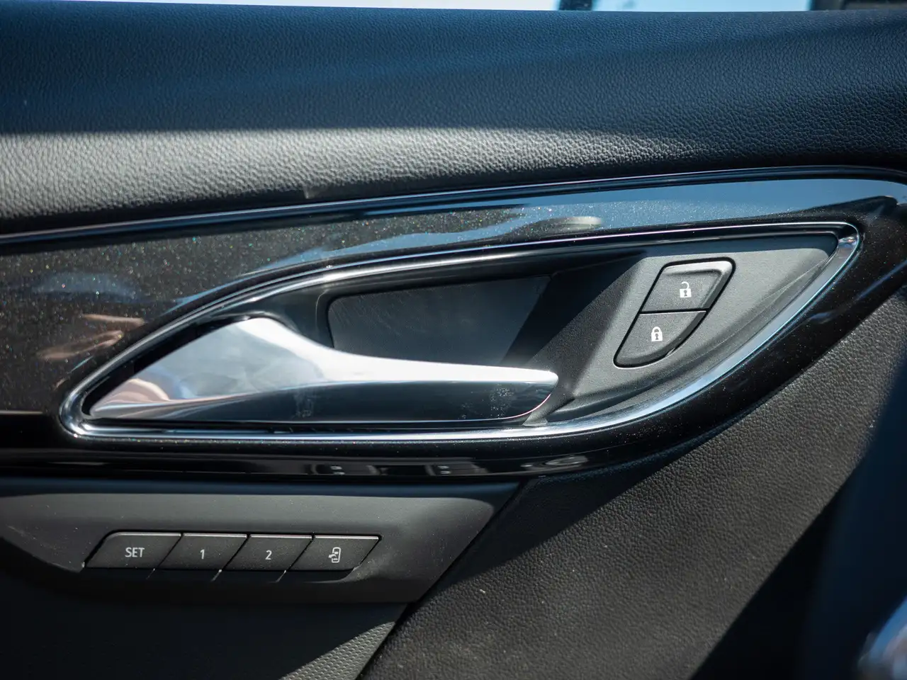Buick Envision снимка Buick Envision