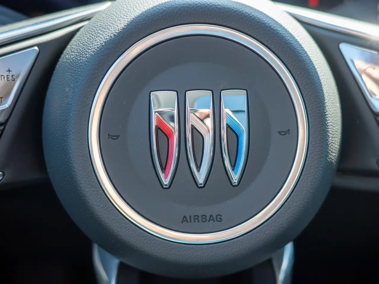 Buick Envision снимка Buick Envision