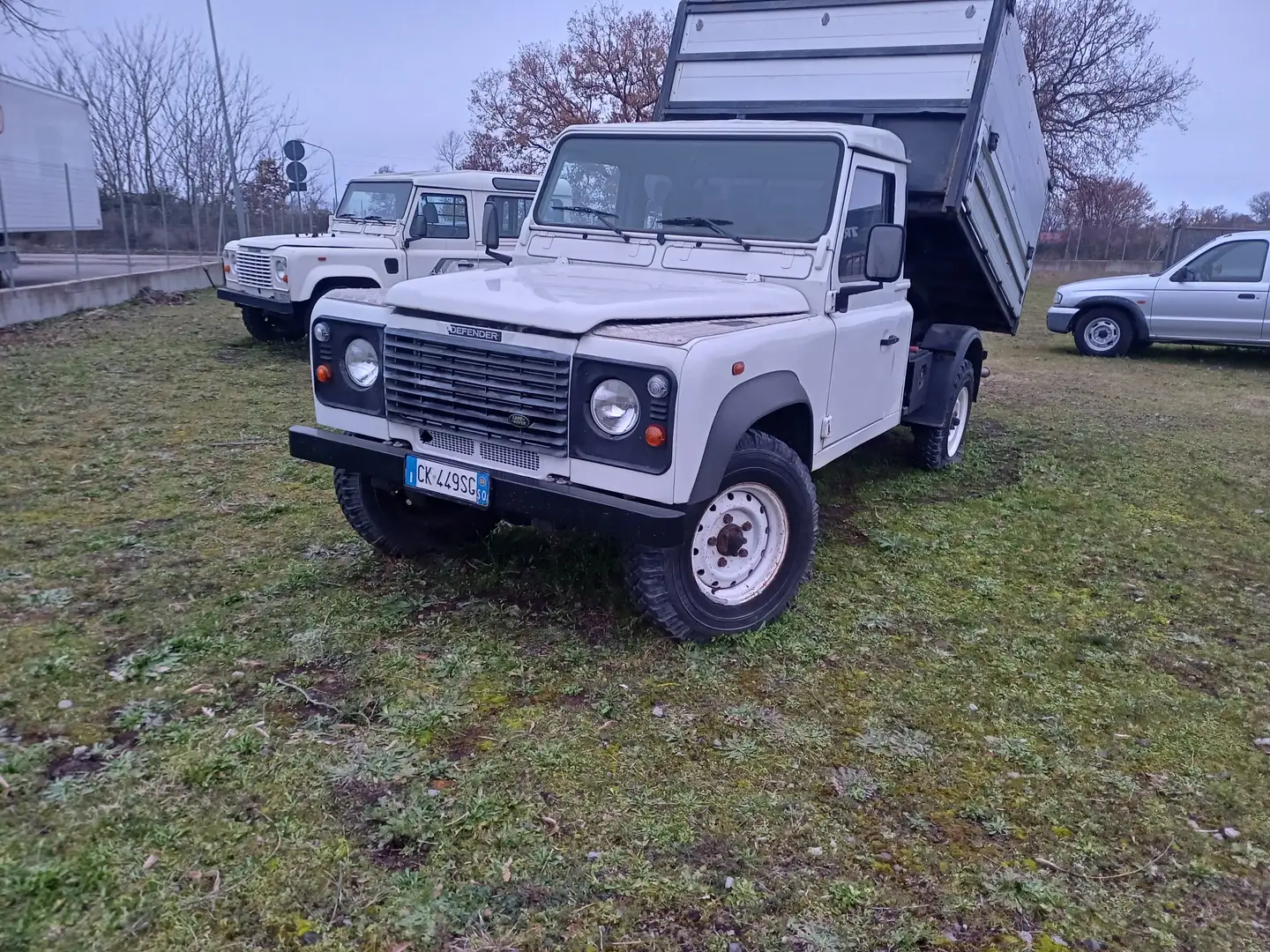 Land Rover Defender Defender 130 2.5 td5 S Crew Cab Weiß - 1