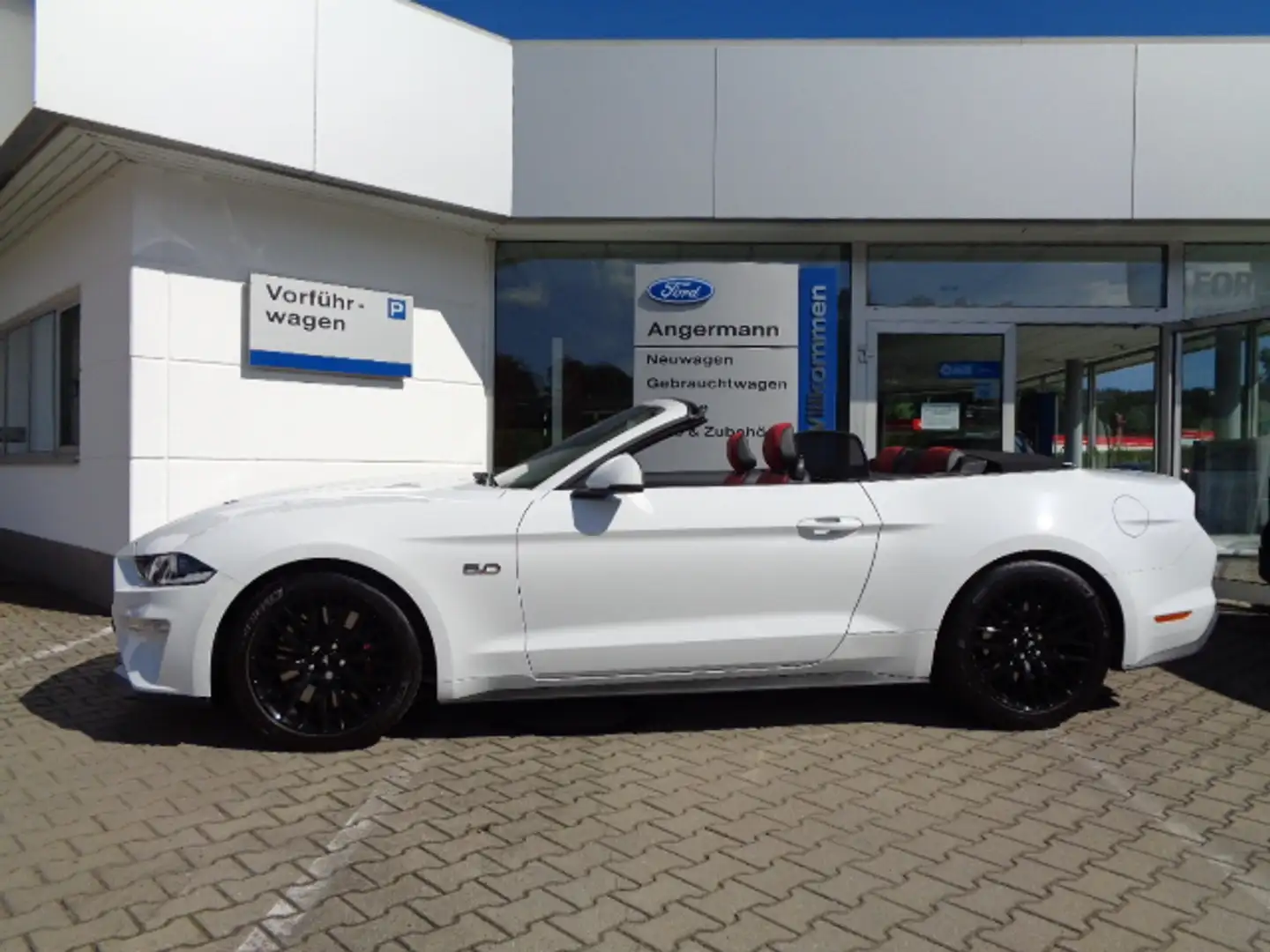 Ford Mustang 5.0 GT Convertible #Rote Ledersitze #Windschott# Weiß - 2