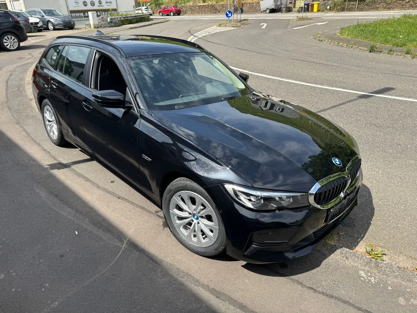 BMW 320 e Advantage ACC Plugin, Kamera AHK Schwarz - 1