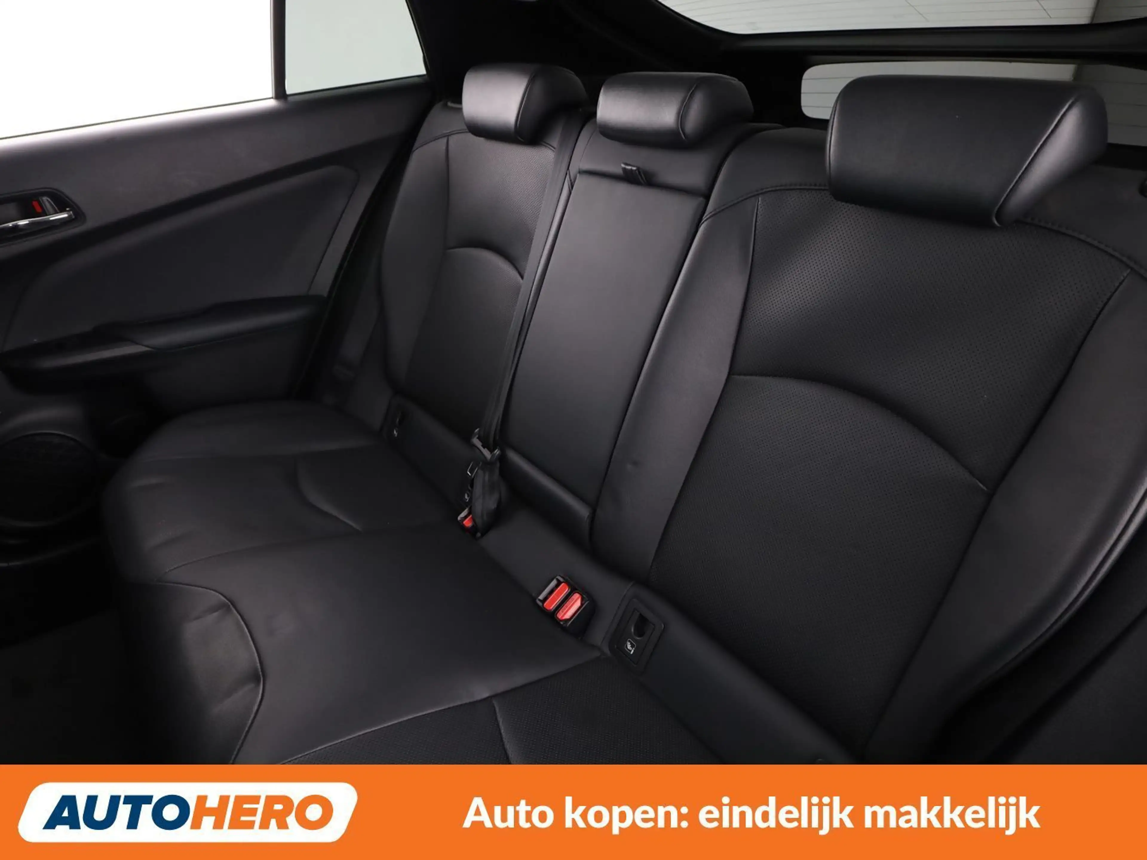 Toyota Prius 1.8 Executive — photo 14
