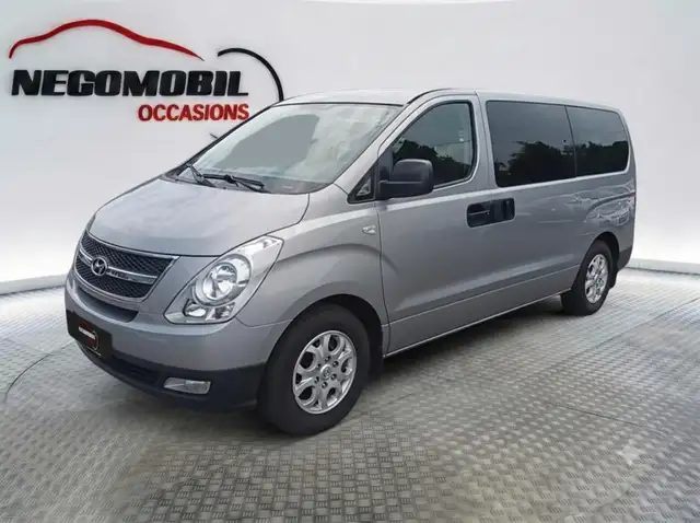 Hyundai H-1 II 2.5 CRDI 136 6 places