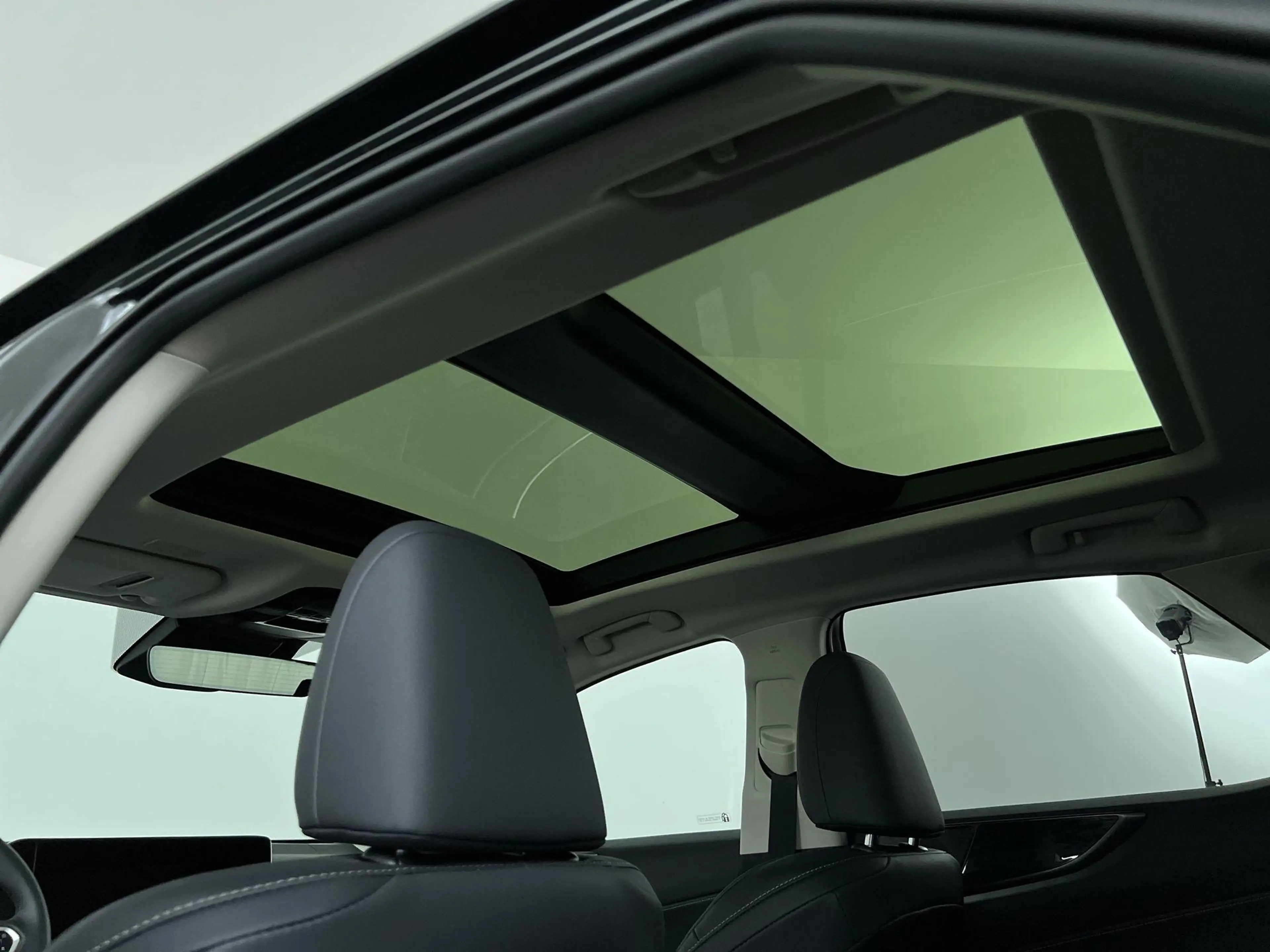 Lexus NX 450h+ AWD Luxury Line — photo 14