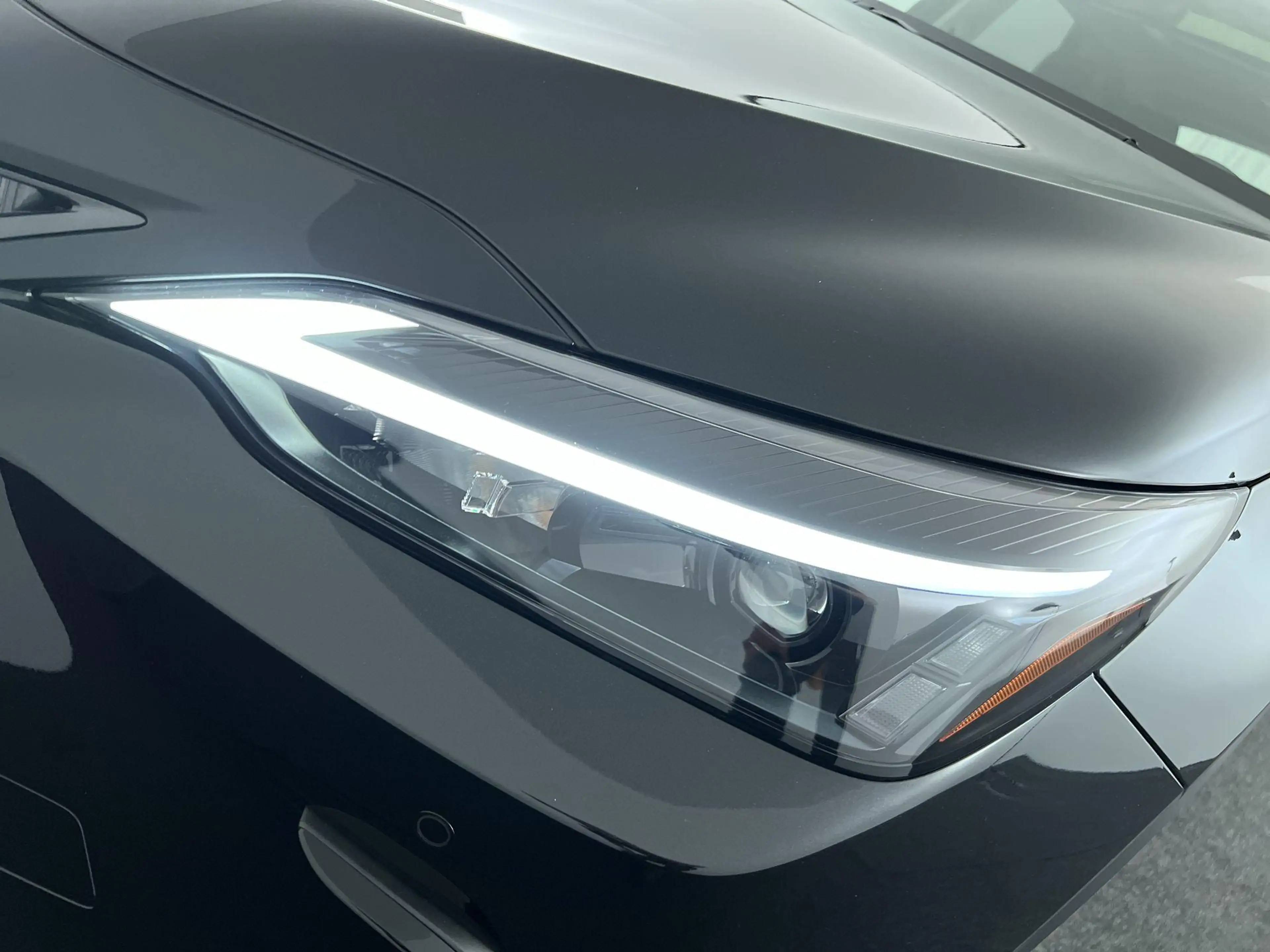 Lexus NX 450h+ AWD Luxury Line — photo 9