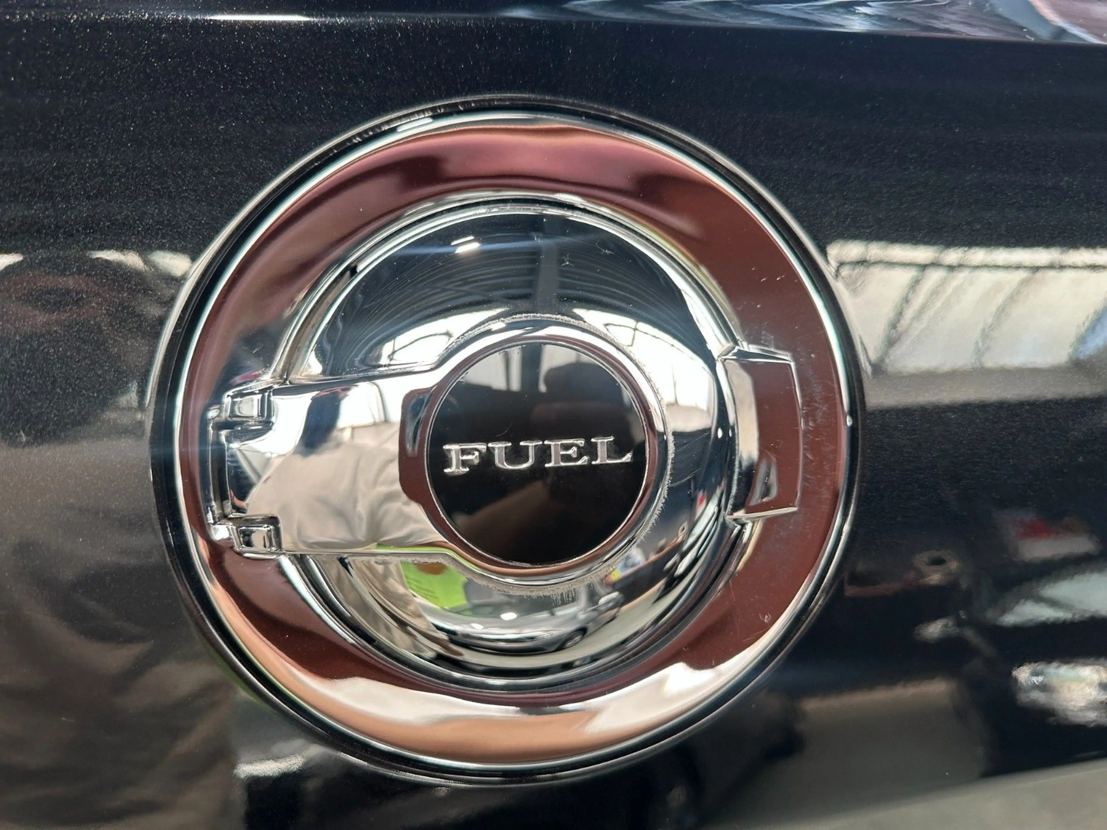 Dodge Challenger 6.1 Hemi SRT 1.Hand 12000KM Brembo — photo 12