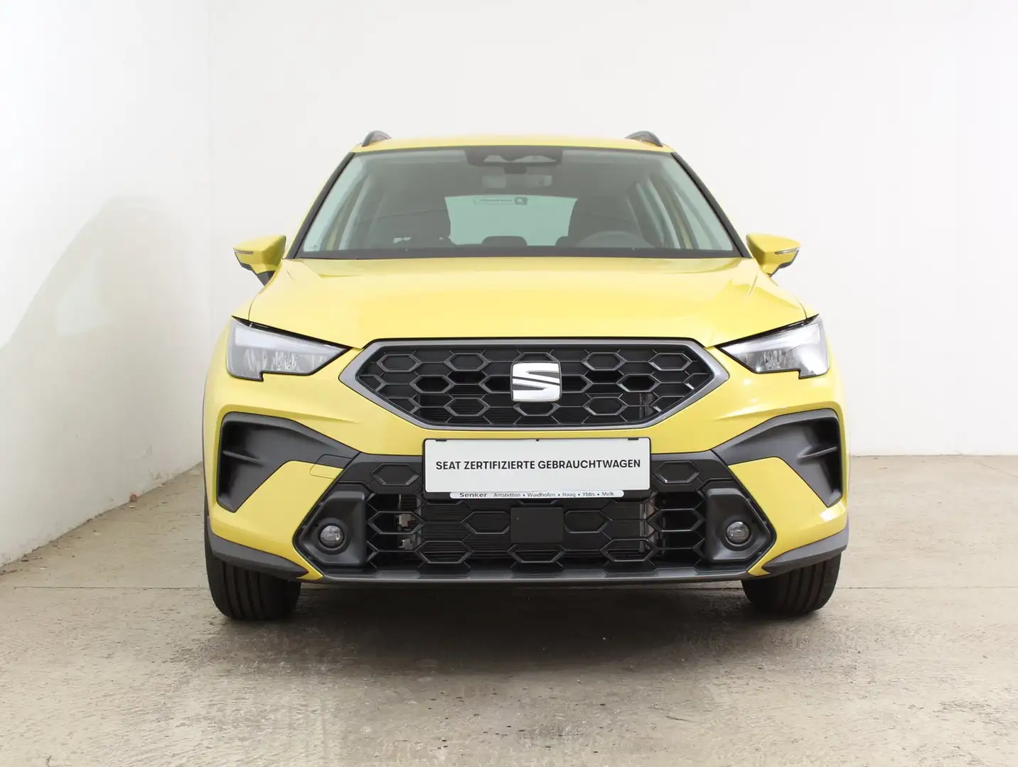 SEAT Arona Reference Edition 1.0 TSI Gelb - 2