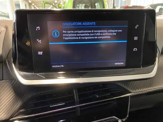 Peugeot 2008 view 10