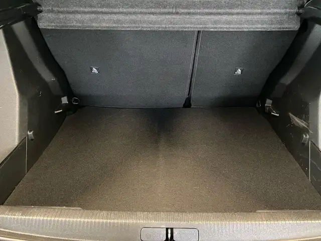 Peugeot 2008 view 9