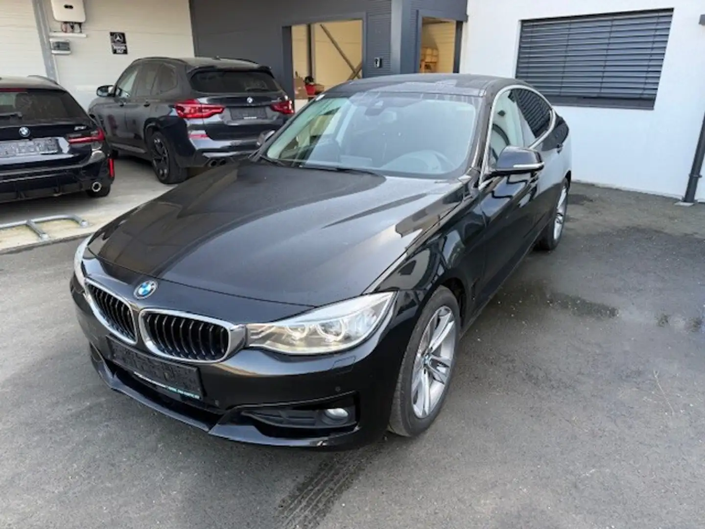 BMW 320 d xDrive Gran Turismo Aut., Panorama, Navi Prof... Schwarz - 1