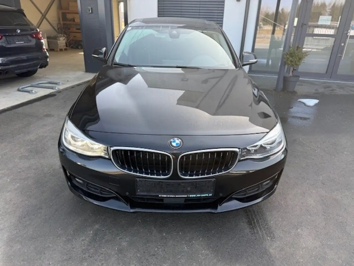 BMW 320 d xDrive Gran Turismo Aut., Panorama, Navi Prof... Schwarz - 2