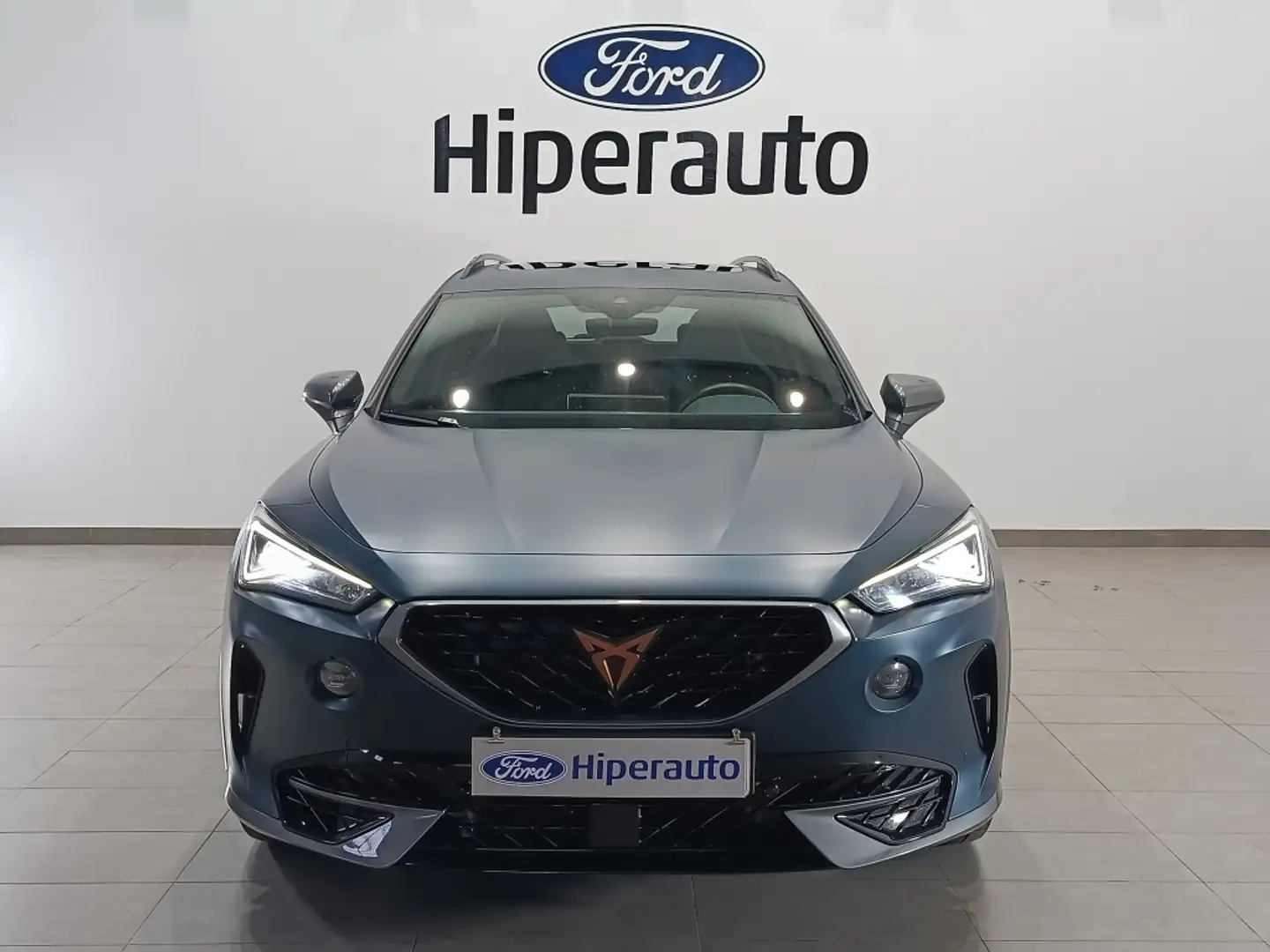 CUPRA Formentor 2.0 TSI 310 VZ DSG 4Drive Bleu - 2