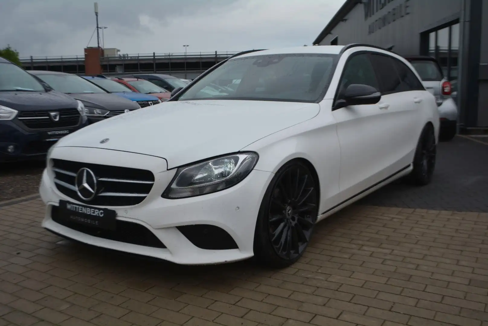 Mercedes-Benz C 220 T d 4Matic AMG Sportpaket Weiß - 2