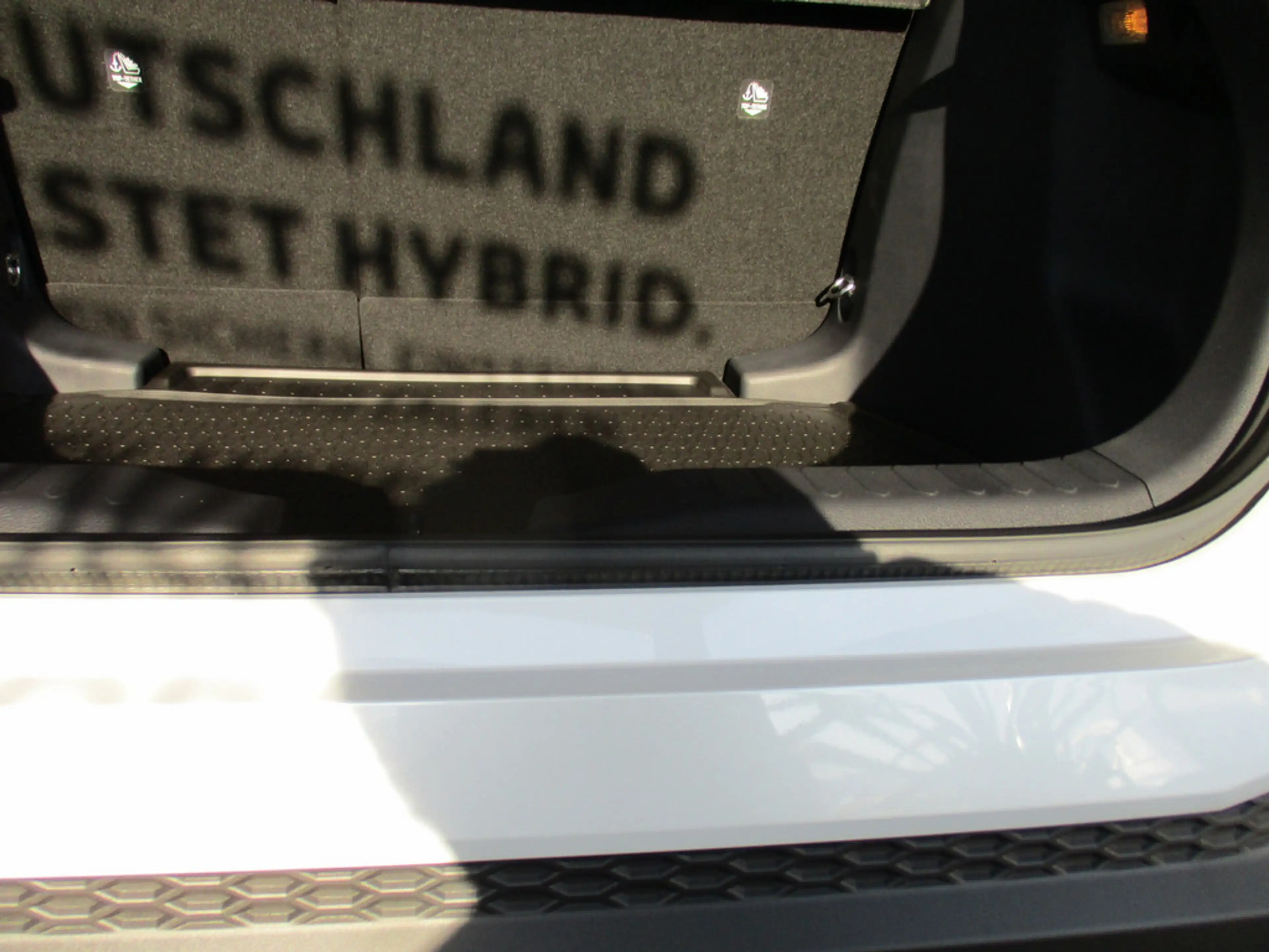Toyota C-HR 1.8 Hybrid FWD Team Deutschland — photo 5