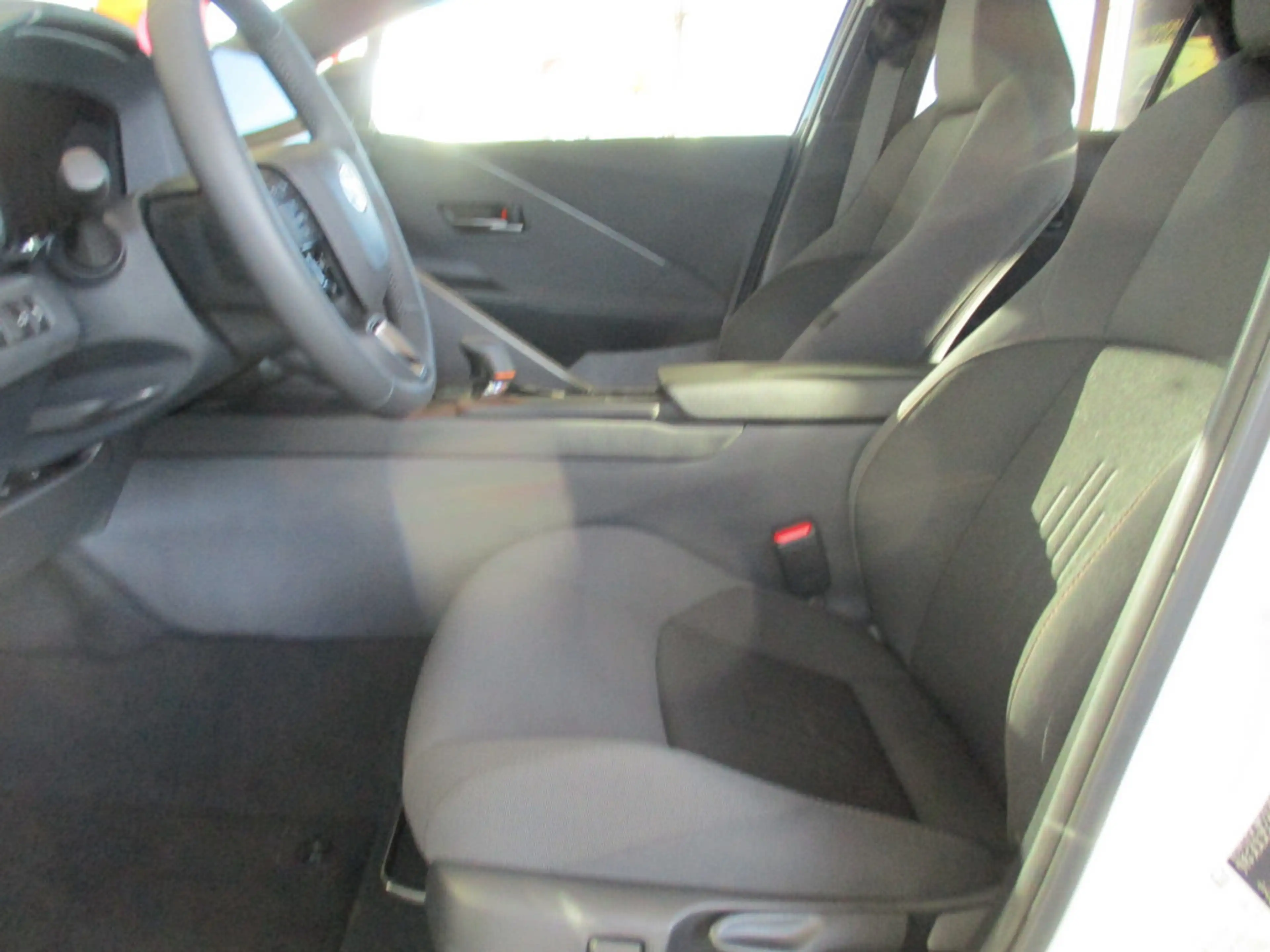 Toyota C-HR 1.8 Hybrid FWD Team Deutschland — photo 3