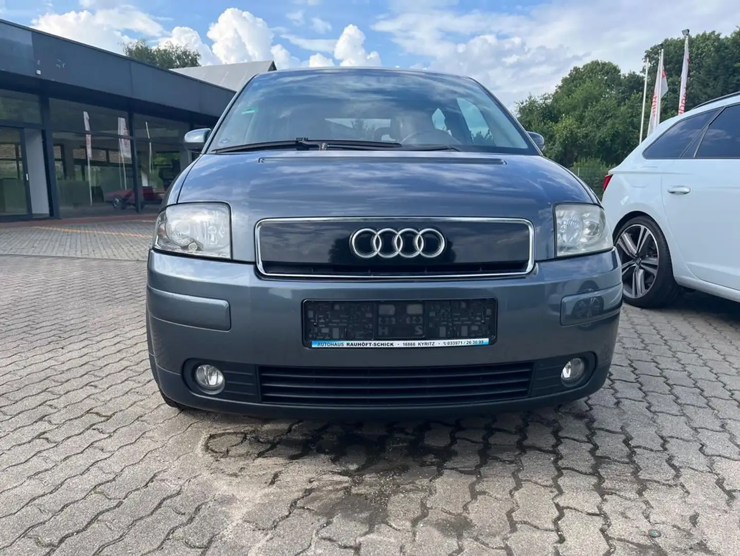 Audi A2 1.4 Gri - 1