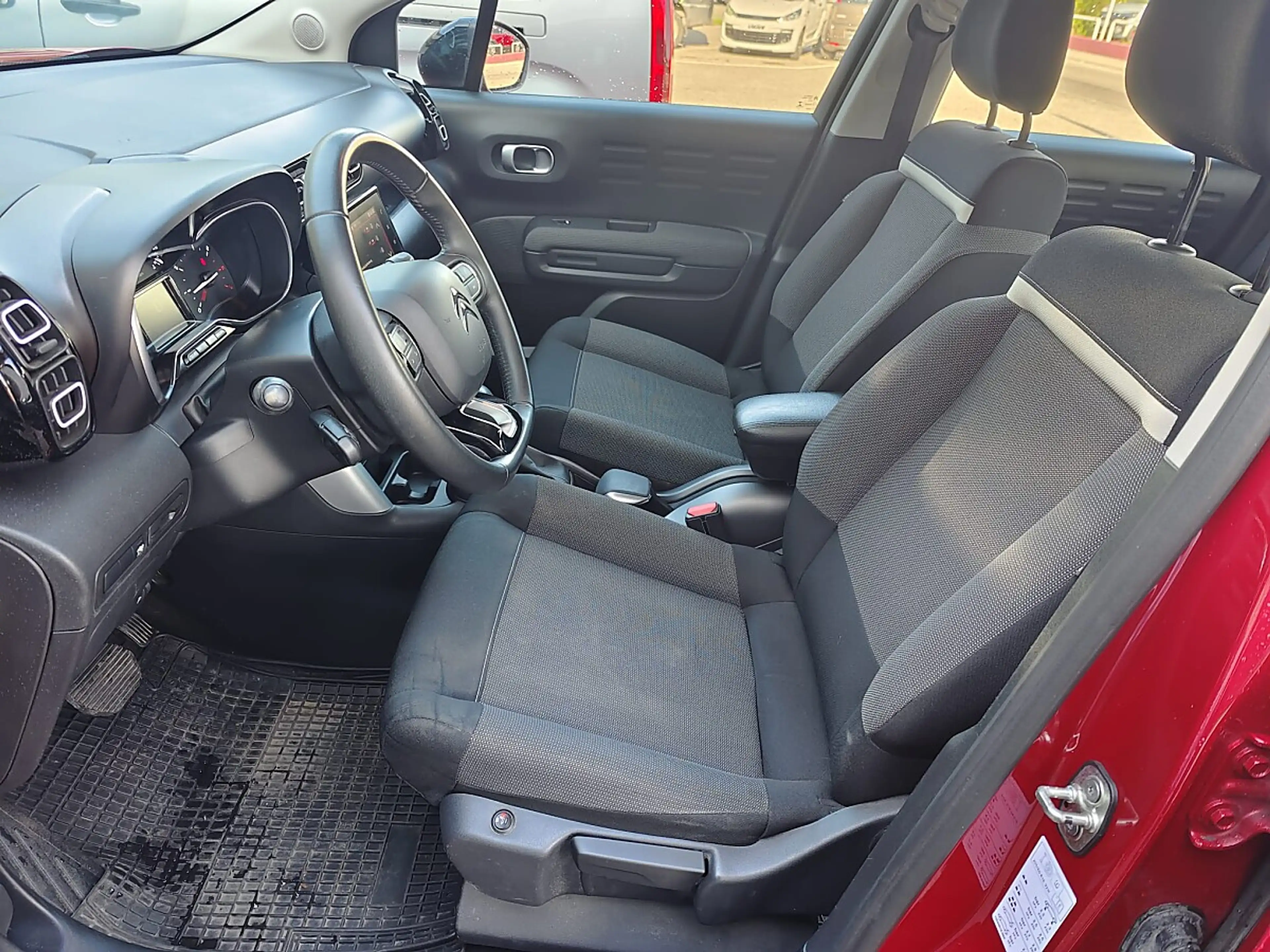 Citroen C3 Aircross BlueHDi 120 S&S EAT6 Automatik Feel — photo 3