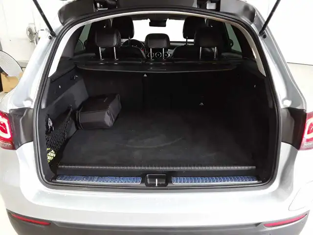 Mercedes-Benz GLC view 15