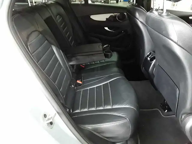 Mercedes-Benz GLC view 14