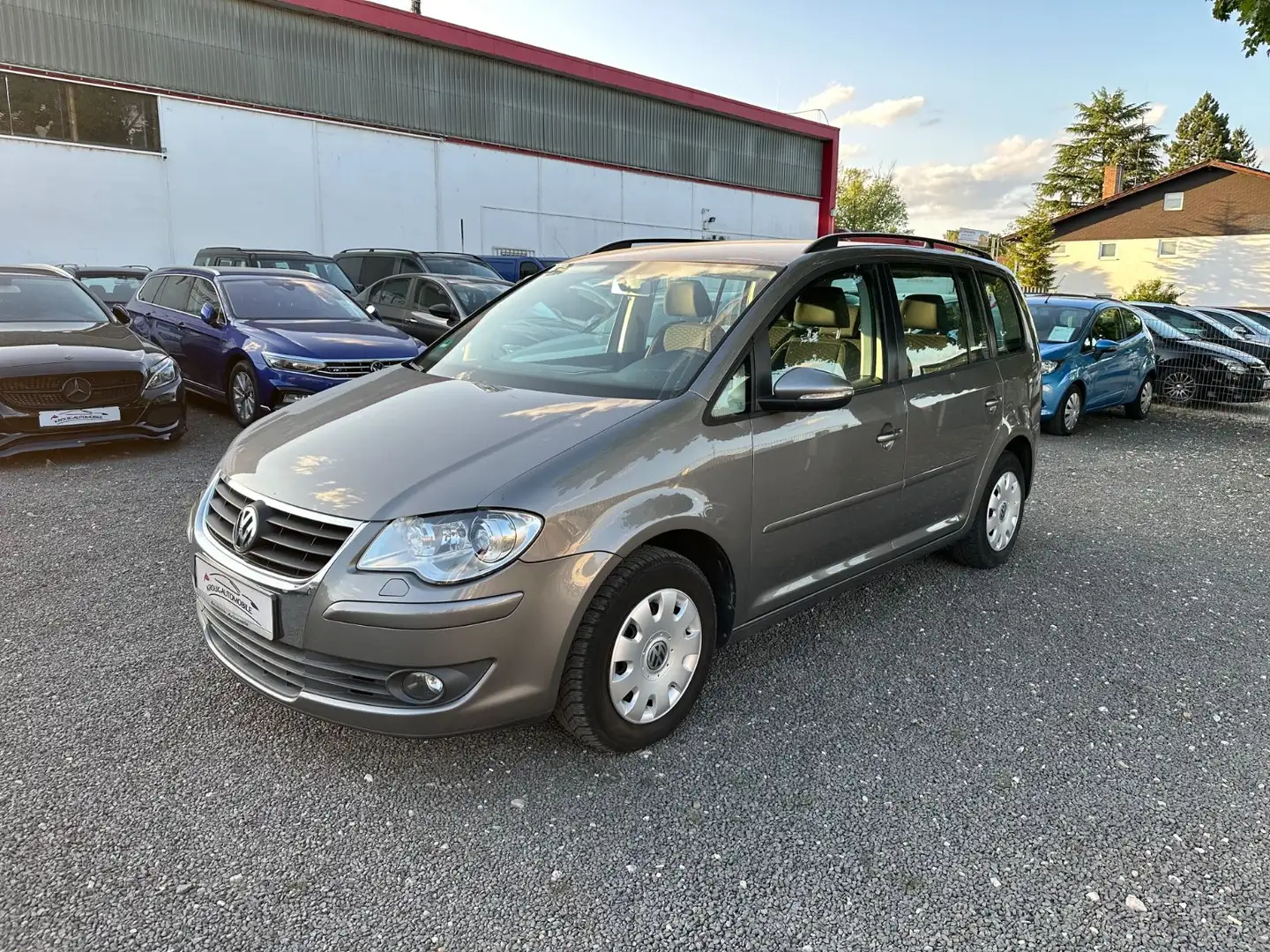 Volkswagen Touran Trendline 2.0TDI Xenon TÜV 2.Hand Szary - 2