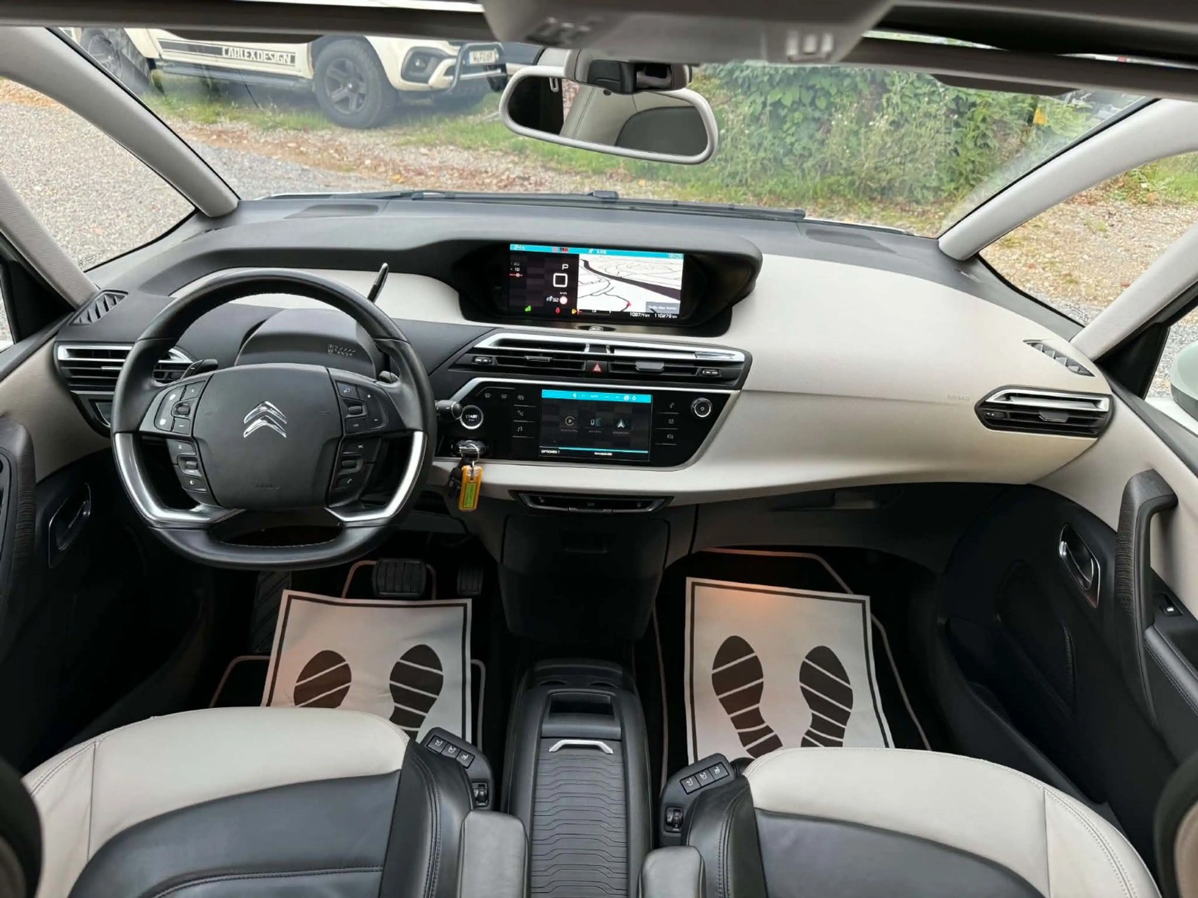 Citroen Grand C4 Picasso 1.6 THP 165 PS*7 Sitzer*Xenon* — photo 9