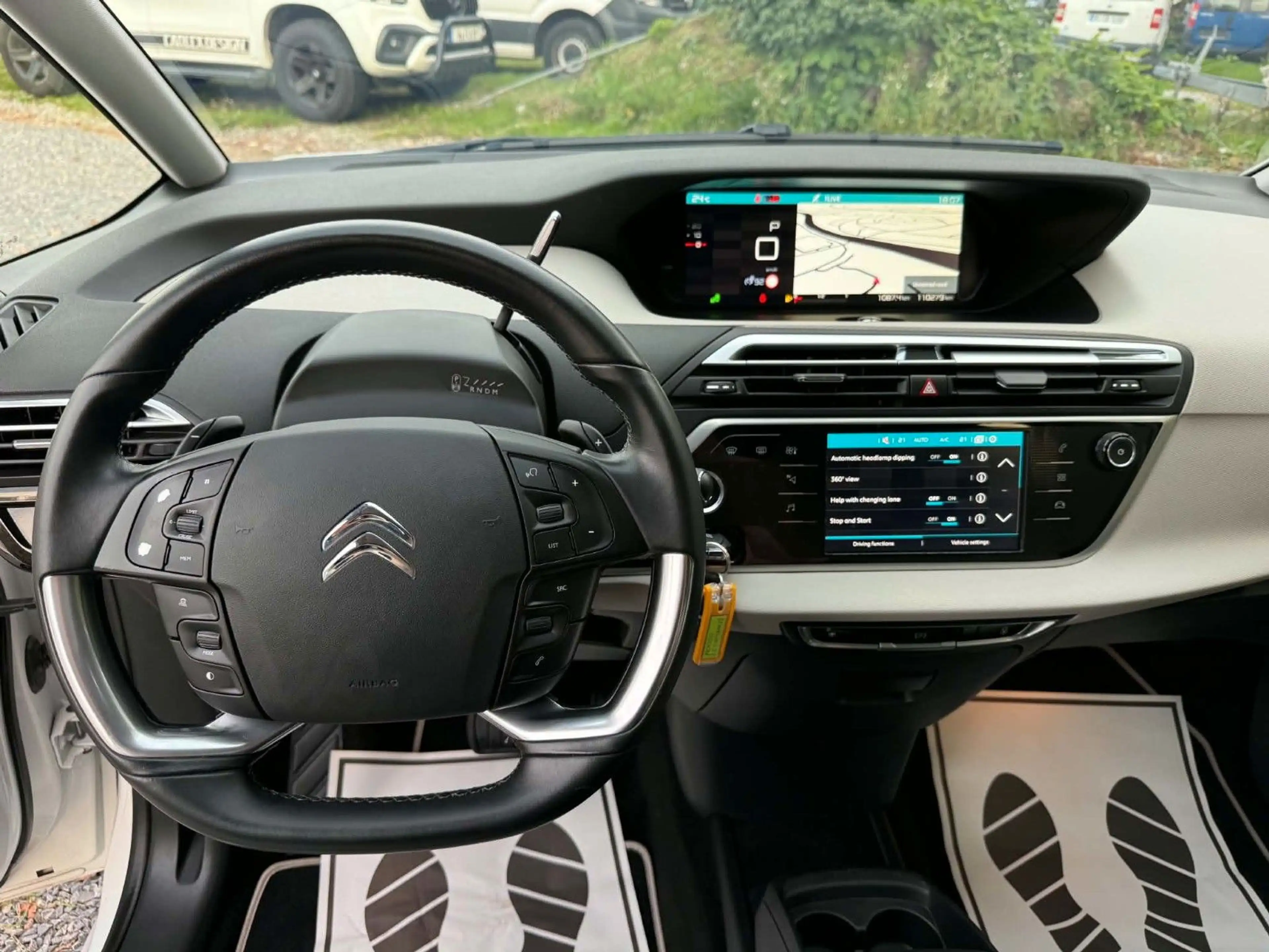 Citroen Grand C4 Picasso 1.6 THP 165 PS*7 Sitzer*Xenon* — photo 10
