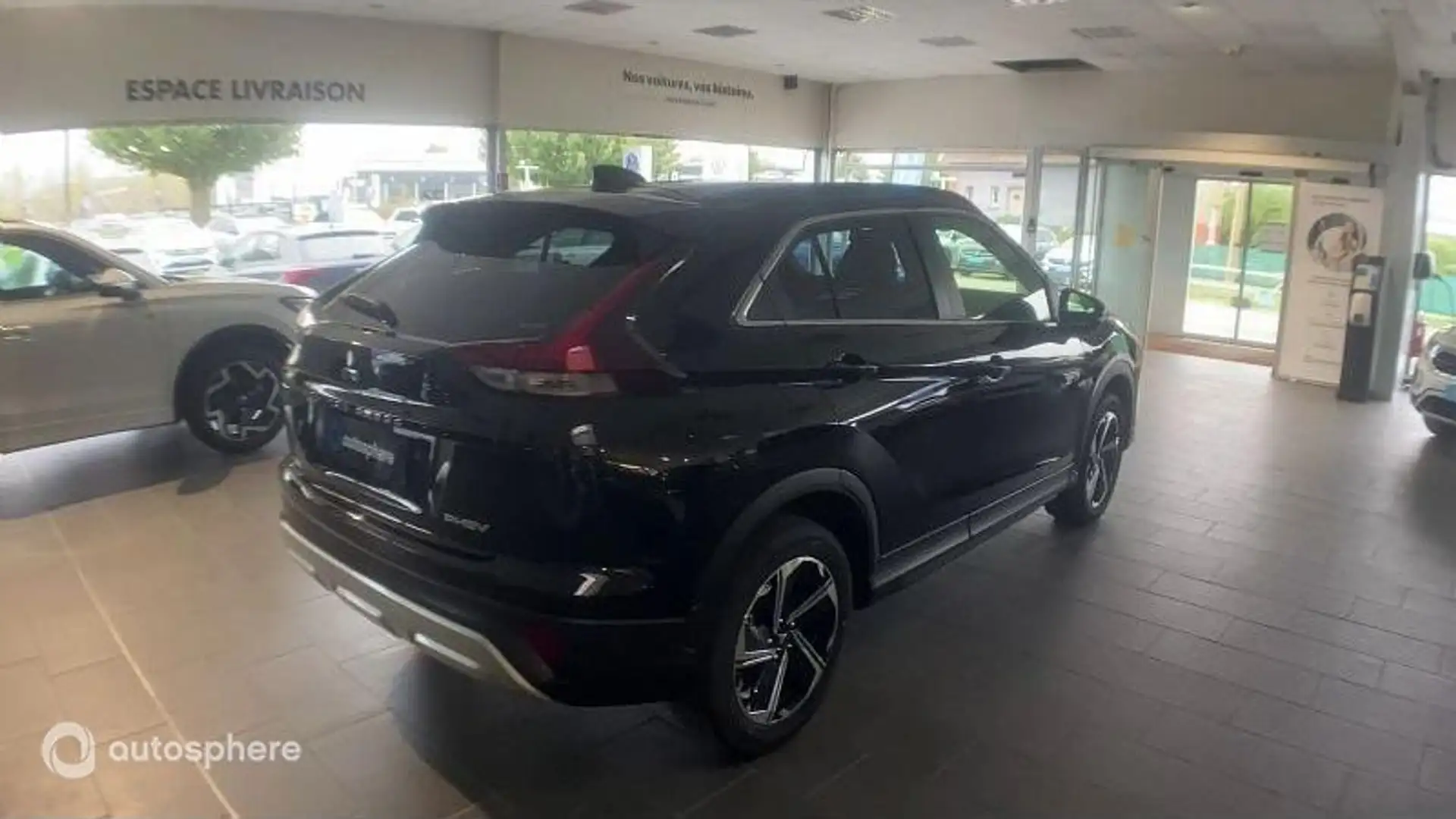 Mitsubishi Eclipse Cross 2.4 MIVEC PHEV 188ch Business 4WD 2023 - 2