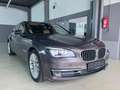 BMW 740 d INDIVIDUAL+Glasdach+Kamera+ Soft-Close+HUD Brun - thumbnail 1