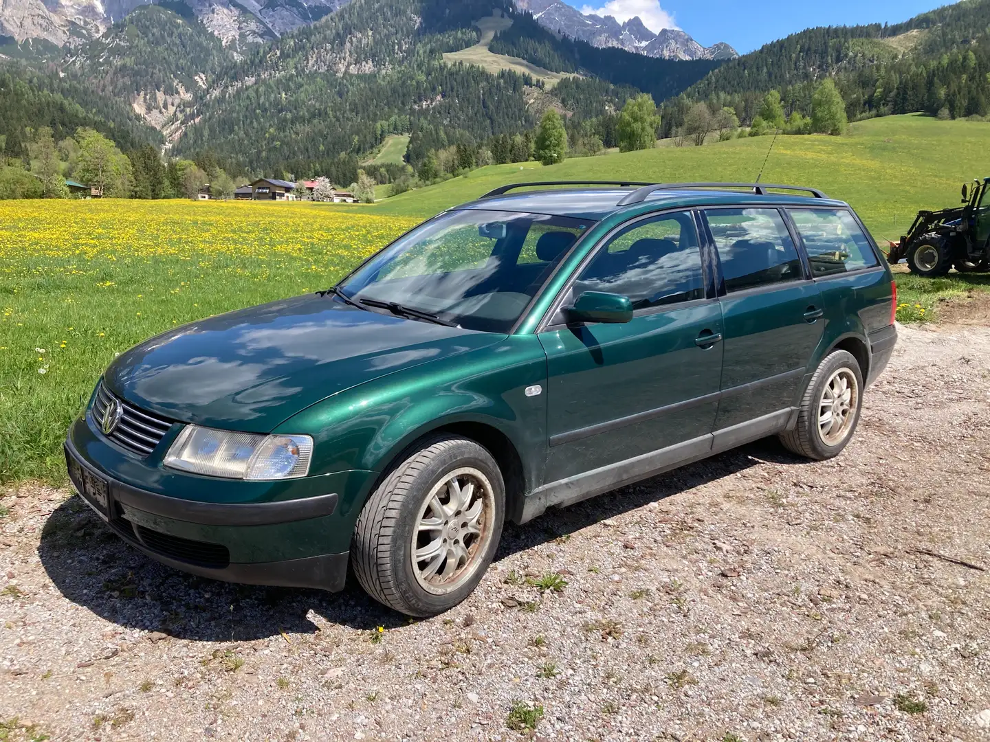 Volkswagen Passat Variant Passat Var. 4motion 1,9 Comfortl. TDI PD Grün - 1