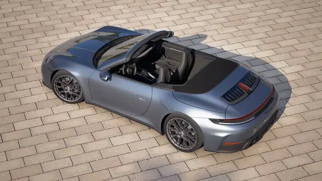 Porsche 911 view 2