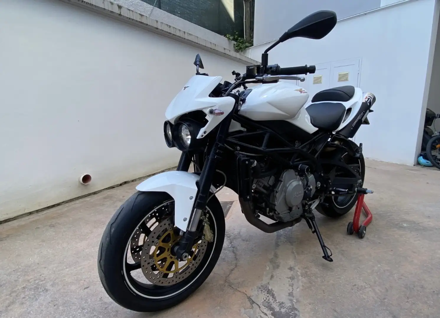 Moto Morini Corsaro 1200 Veloce Weiß - 2