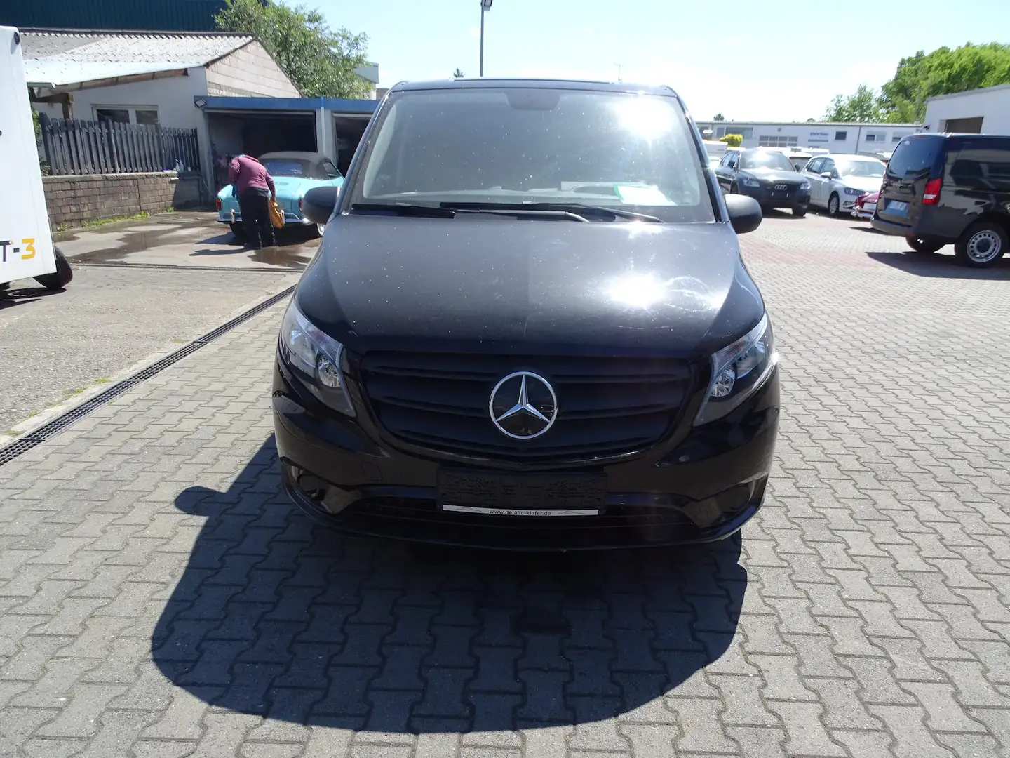 Mercedes-Benz Vito 116 CDI RWD extralang Klima, Rückfahrkamera, AHK, Schwarz - 2