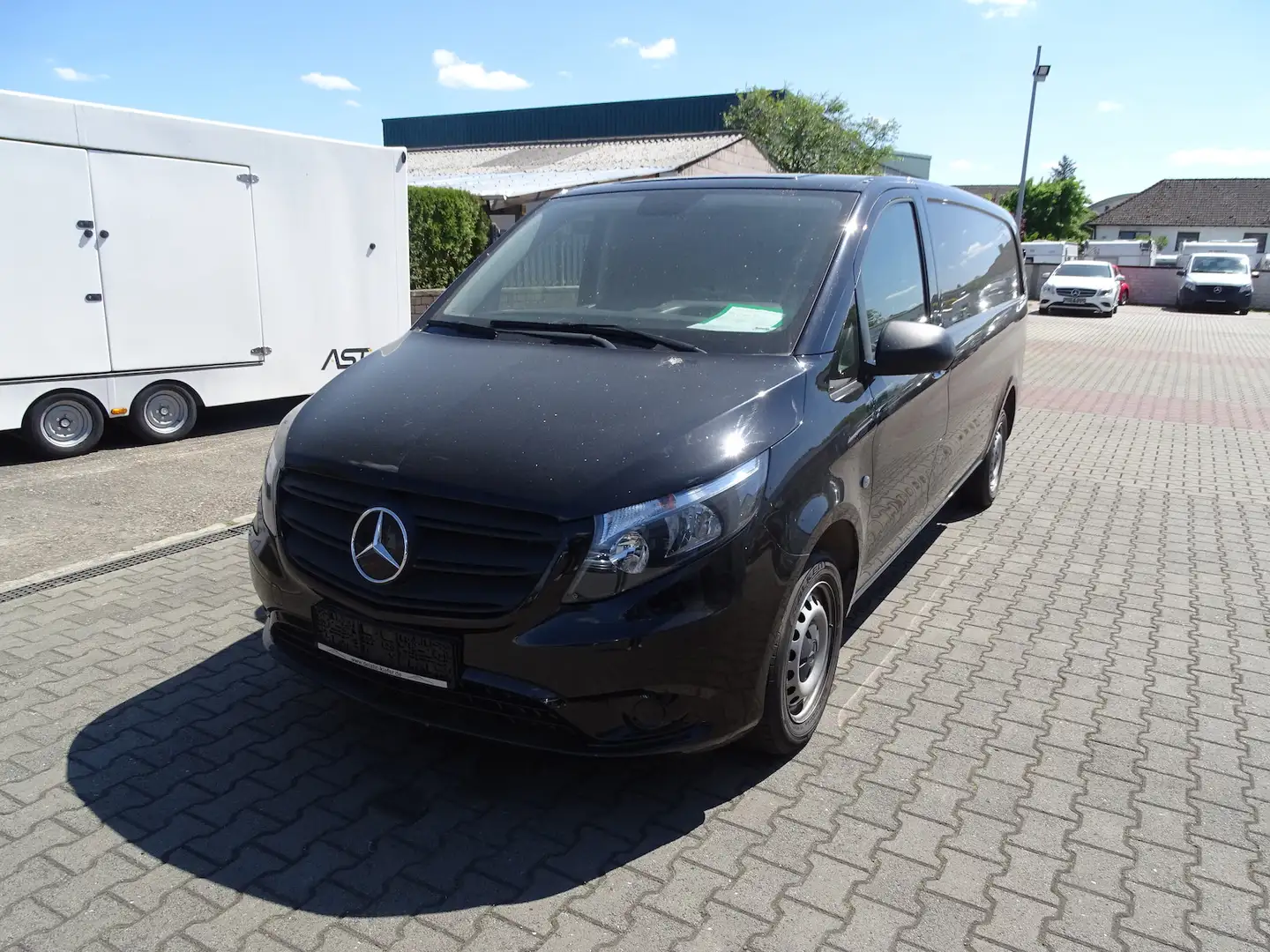 Mercedes-Benz Vito 116 CDI RWD extralang Klima, Rückfahrkamera, AHK, Schwarz - 1