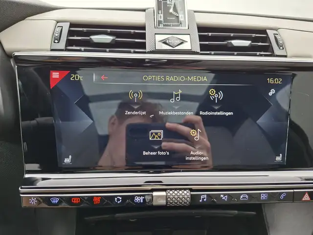 DS Automobiles DS 7 Crossback view 26