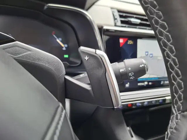 DS Automobiles DS 7 Crossback view 30