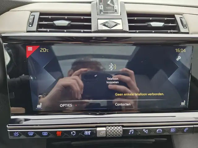 DS Automobiles DS 7 Crossback view 12