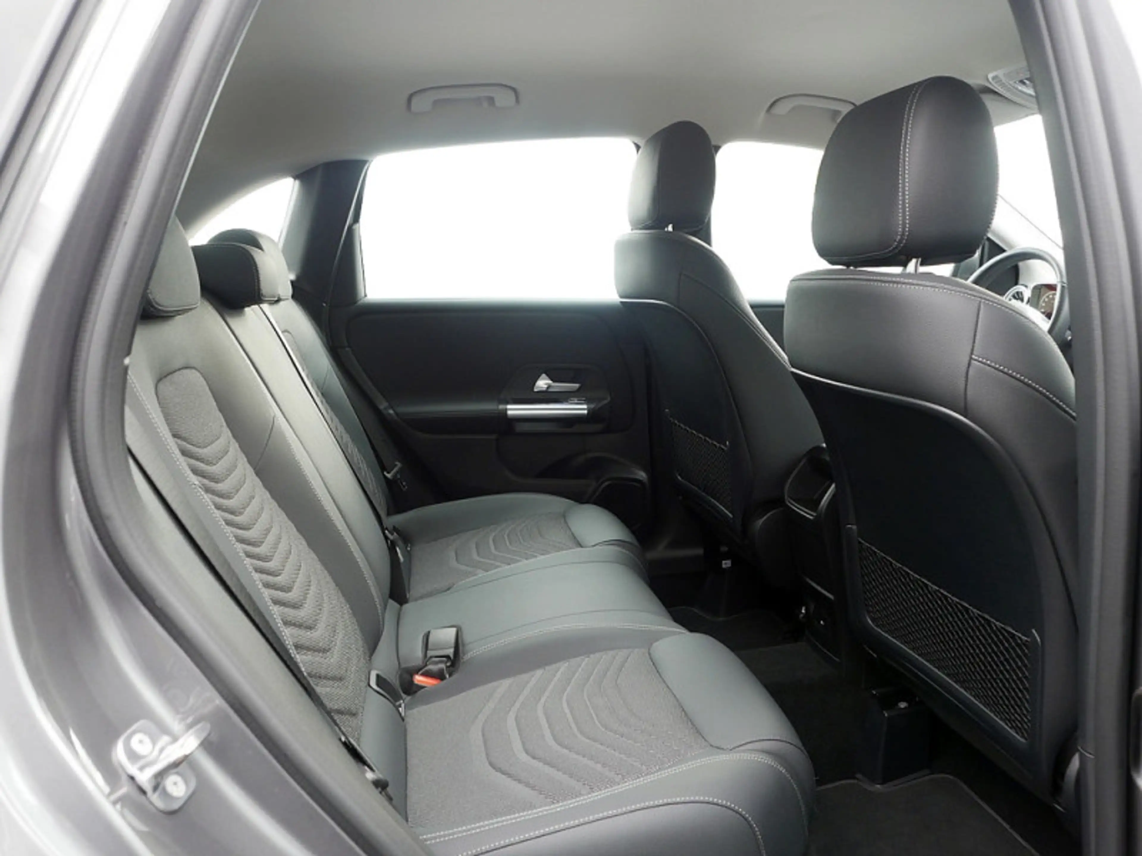 Mercedes-Benz B 200 , PROGRESSIVE MEMO AHK DISTR KAMERA SPUR — photo 9