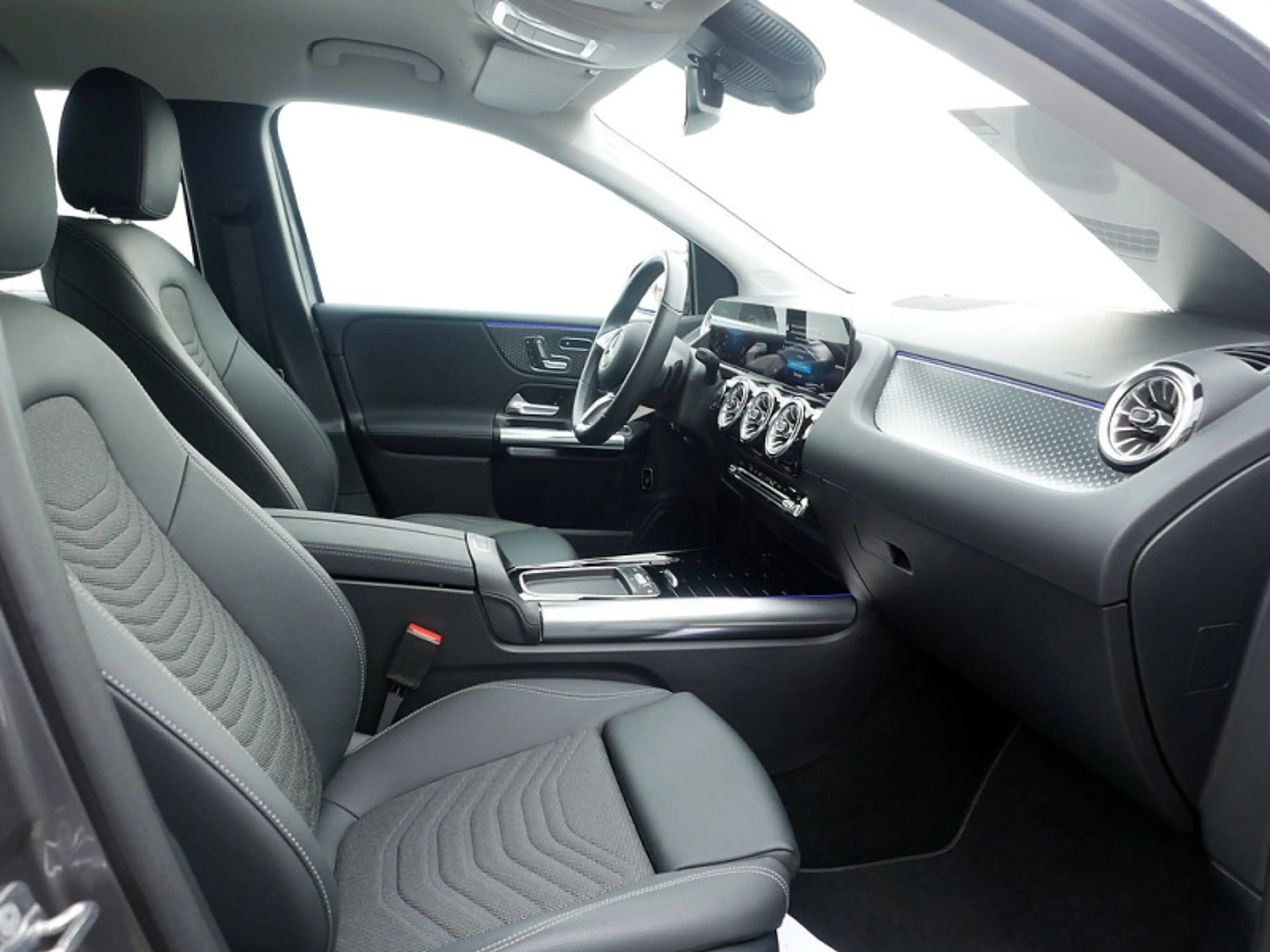 Mercedes-Benz B 200 , PROGRESSIVE MEMO AHK DISTR KAMERA SPUR — photo 8