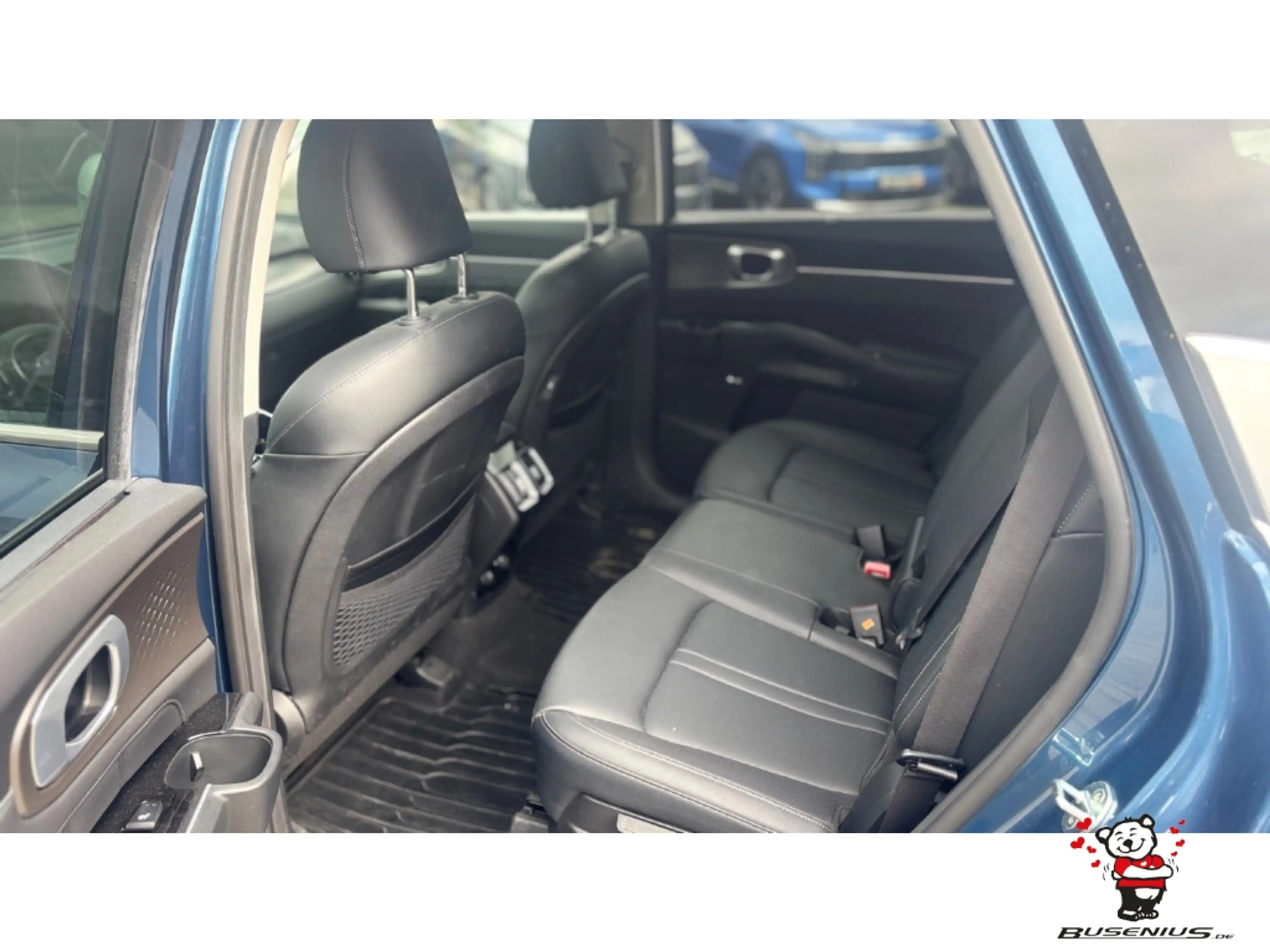 Kia Sorento 2.2 CRDi AWD DCT Spirit+Pano+Safety+Navi — photo 9