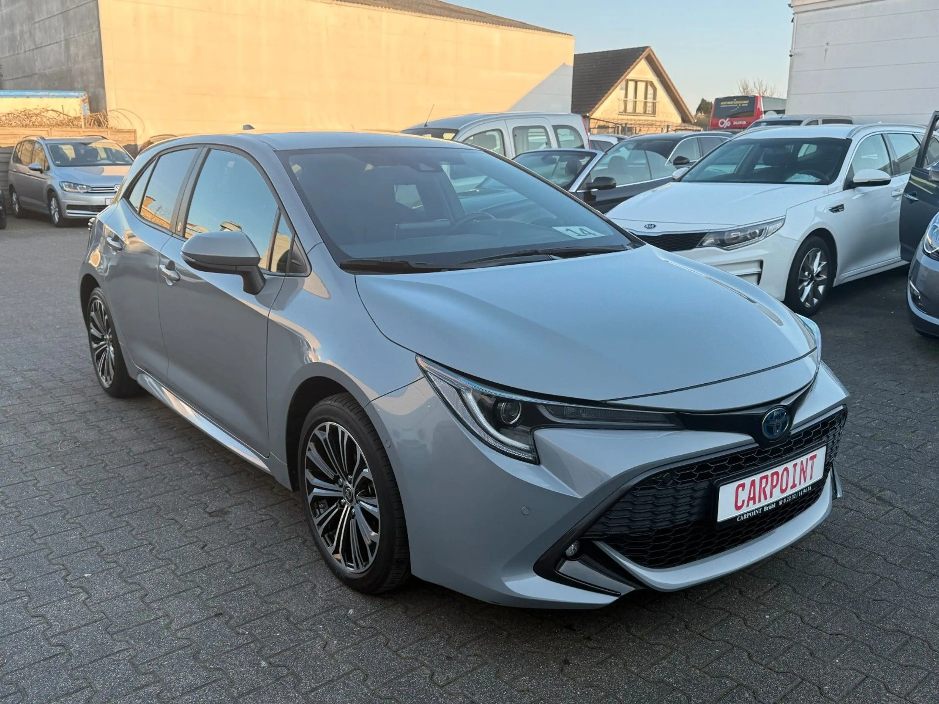 Toyota Corolla Hybrid Team D KAMERA/KLIMA/NAVI/CARPLAY — photo 3