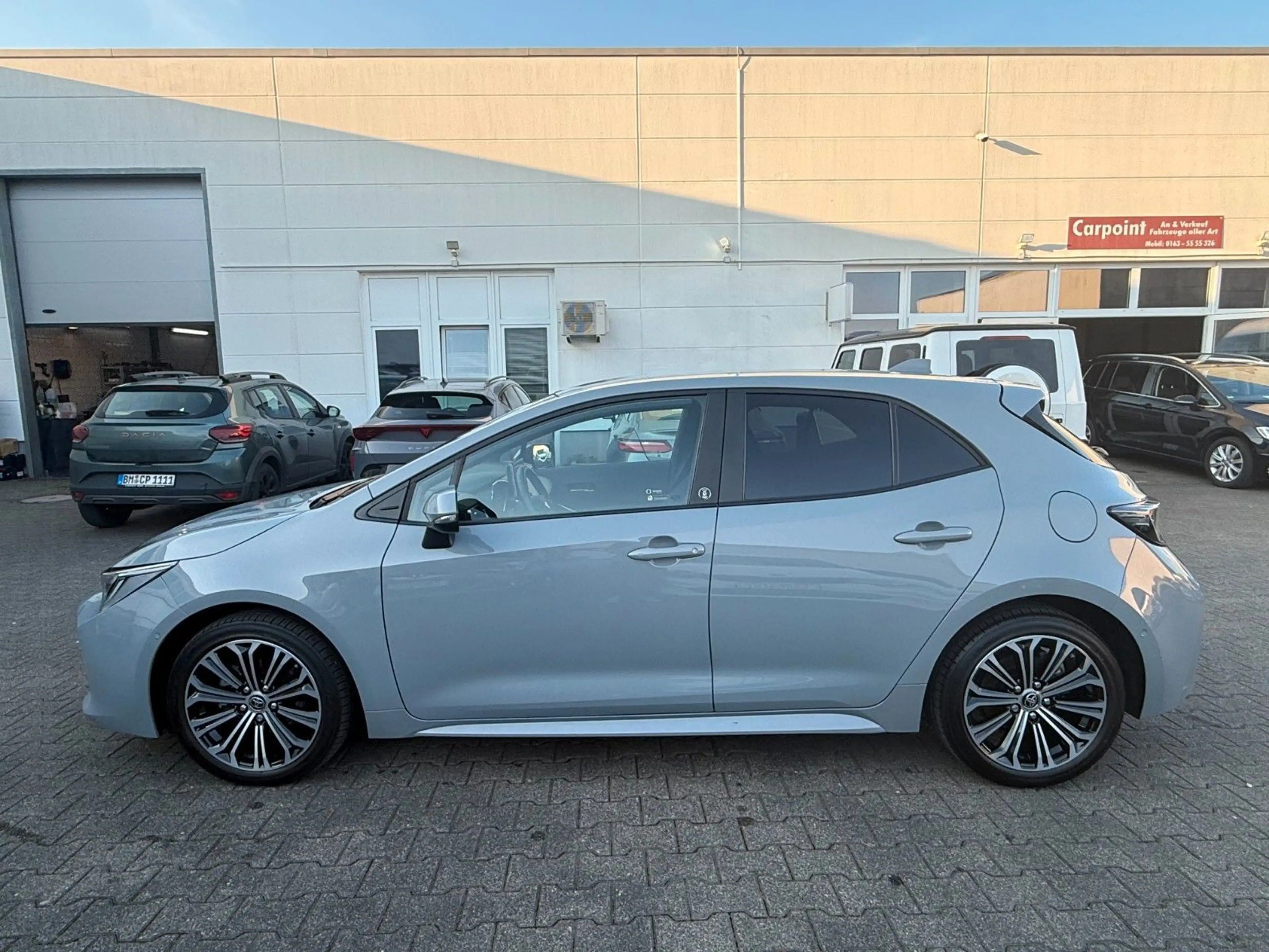 Toyota Corolla Hybrid Team D KAMERA/KLIMA/NAVI/CARPLAY — photo 7