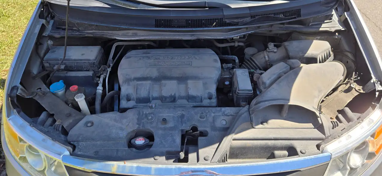 Honda Odyssey снимка Honda Odyssey