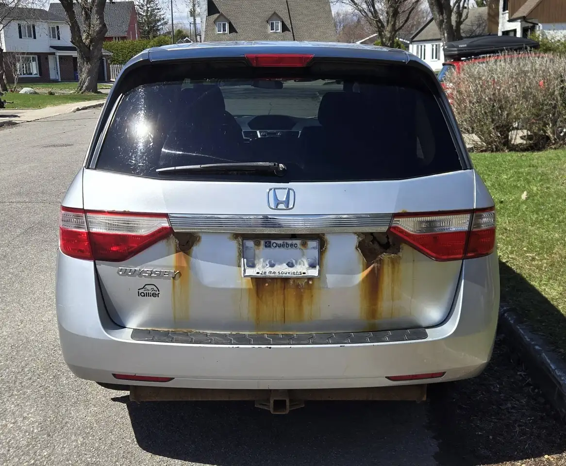 Honda Odyssey снимка Honda Odyssey
